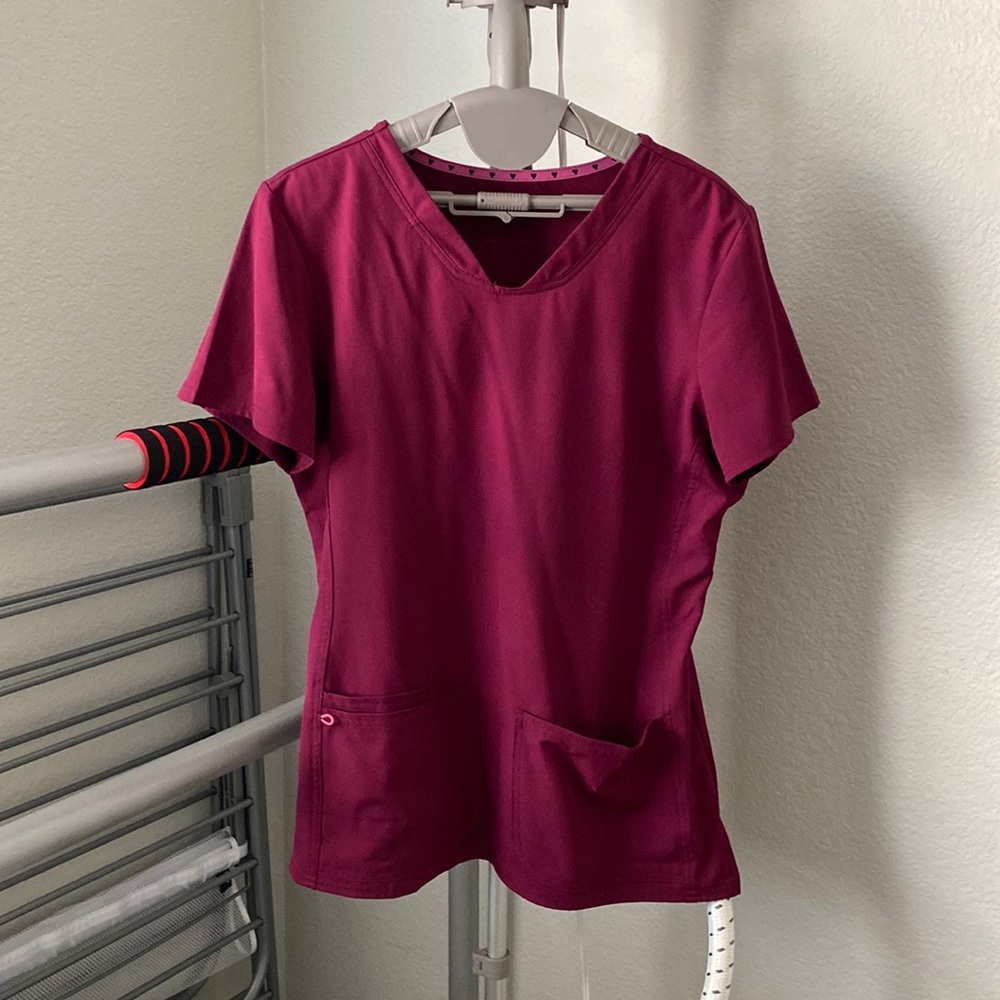 Heartsoul Scrub Top, Medium, Wine color.